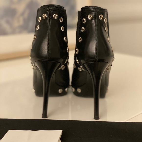 Alexander McQueen Studded Platform Boots - Picture 5 of 7